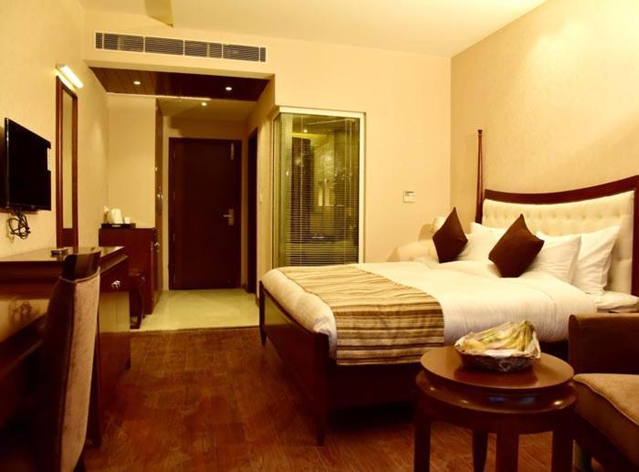 Season Hotel Nainital Kültér fotó